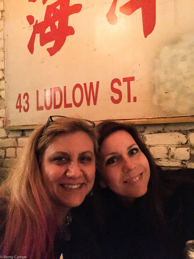 New York Tag 7 - Vernissage New York meets Berlin - Carla und Romy