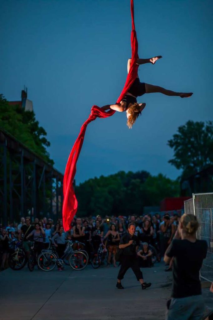 Fotograf: Laurin Gutwin, im Bild: Leistung von Bronwen Pattison