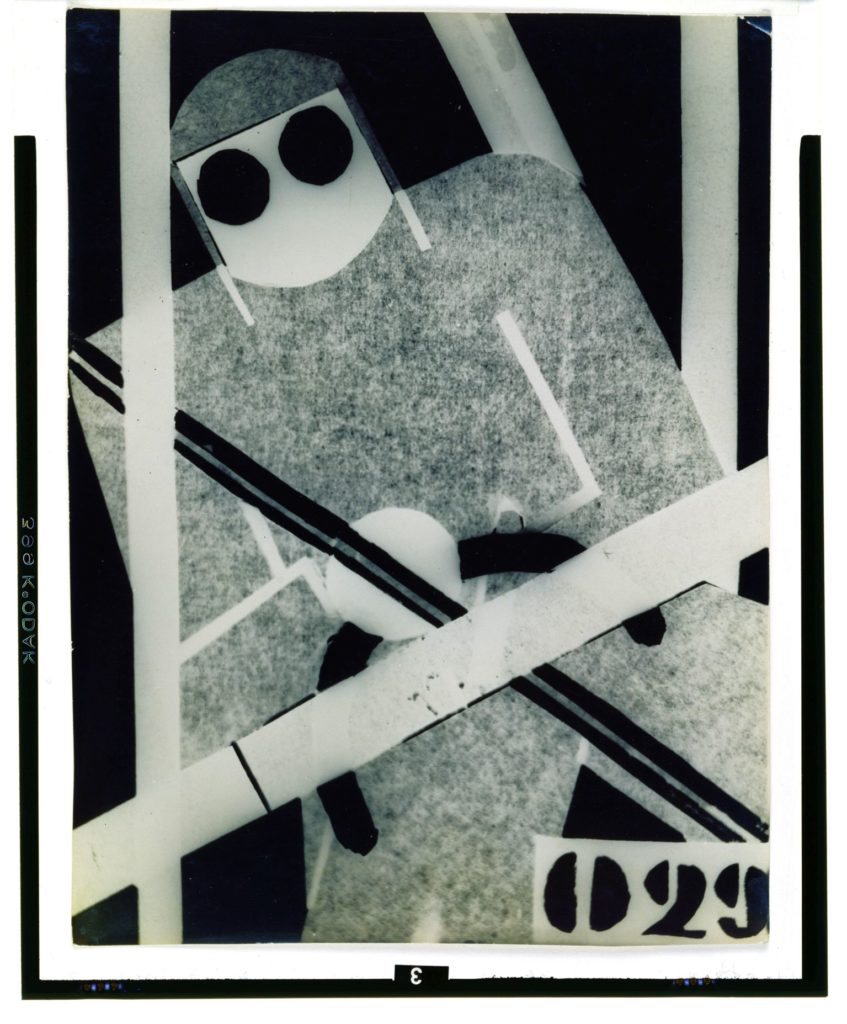 Alice Lex-Nerlinger, Der Flieger, 1929, Fotogramm, 23,3 x 17,3 cm Akademie der Künste, Berlin, Kunstsammlung Inv.-Nr. 2891 Foto Ilona Ripke, © S. Nerlinger, Berlin, erste Retrospektive, Verborgenes Museum