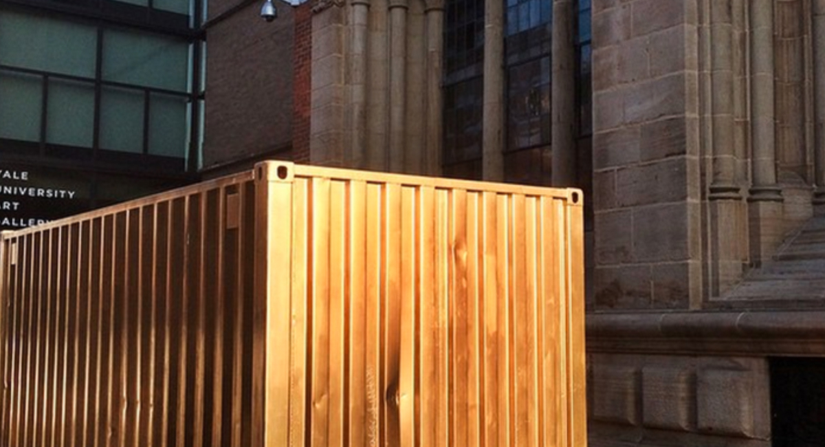 Goldener Container -Shared-Studio (c) Shared-Studio