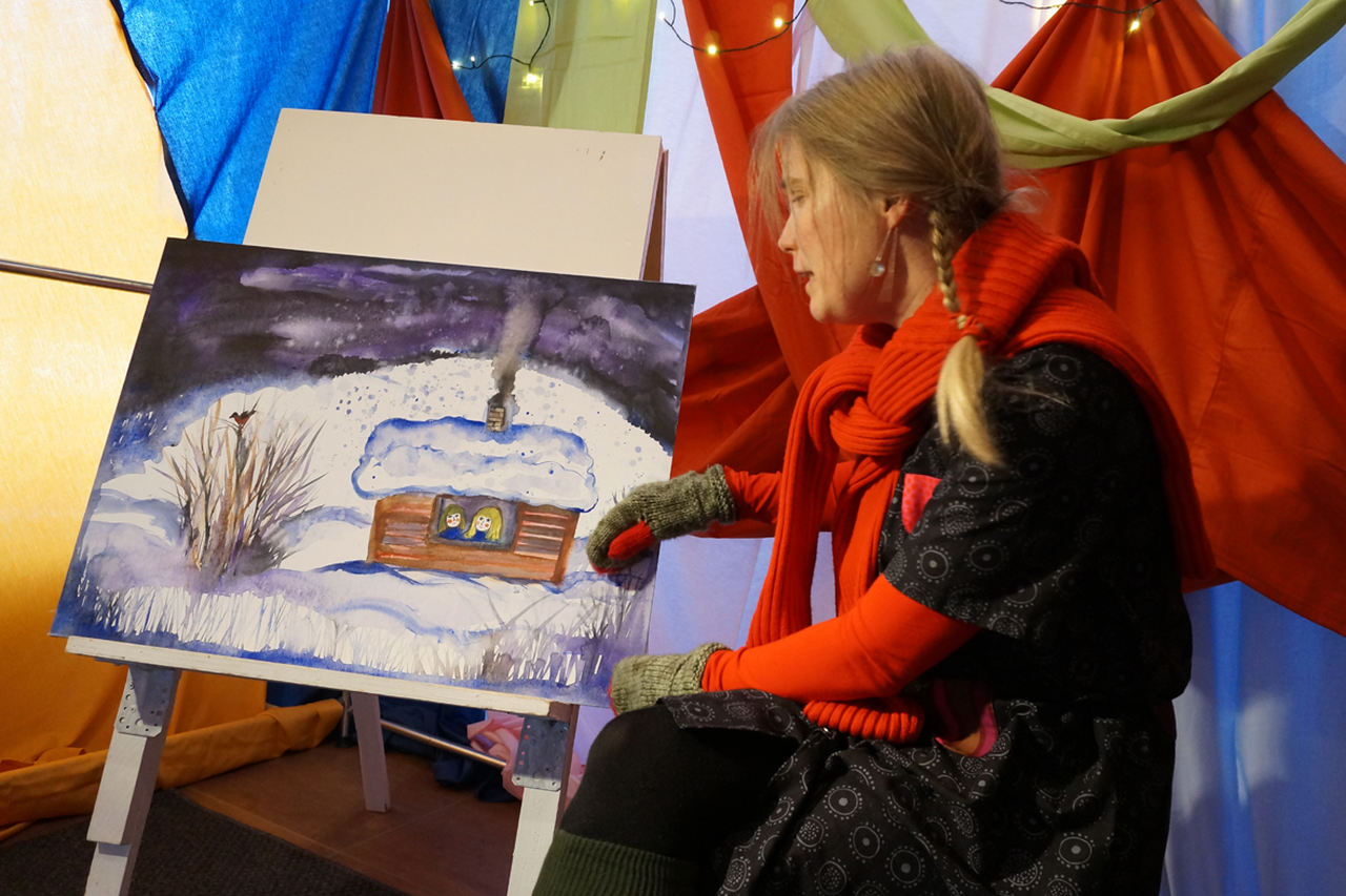 Moritatenzelt Märchenerzählerin im Moritatenzelt 2019 Fachbereich Kultur