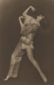 Tanzstudie Claire Bauroff, 1925, Galerie Johannes Faber, Foto: Trude Fleischmann © Johannes Faber 