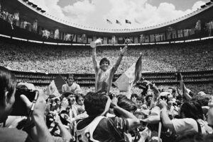 DAVID YARROW: Maradona Mexico, 1986