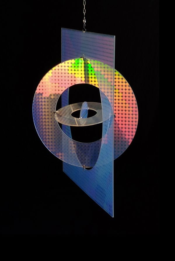 Dieter Jung, Sternenscheibe, 2002, Mobile, Plexiglas, Stahl, Metalkette, 94 x 94 x 60 cm