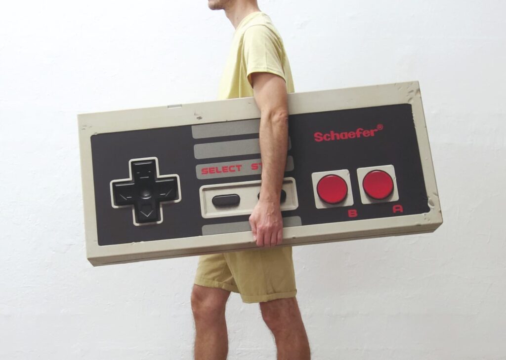 Johan Schäfer_Affenfaust Galerie_Christian's Pad_109x47x13cm_Acryl auf Baumwollgewebe_2023