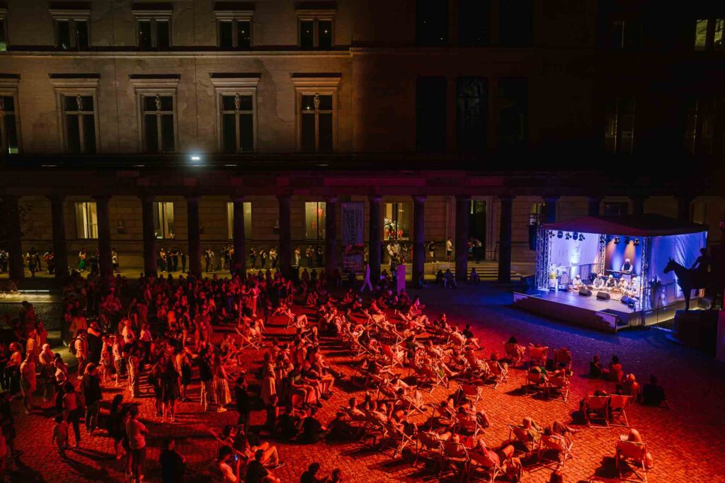 Lange Nacht der Museen - Kolonnadenhof_YoungEuroClassic_c_KulturprojekteBerlin_AlexanderRentsch