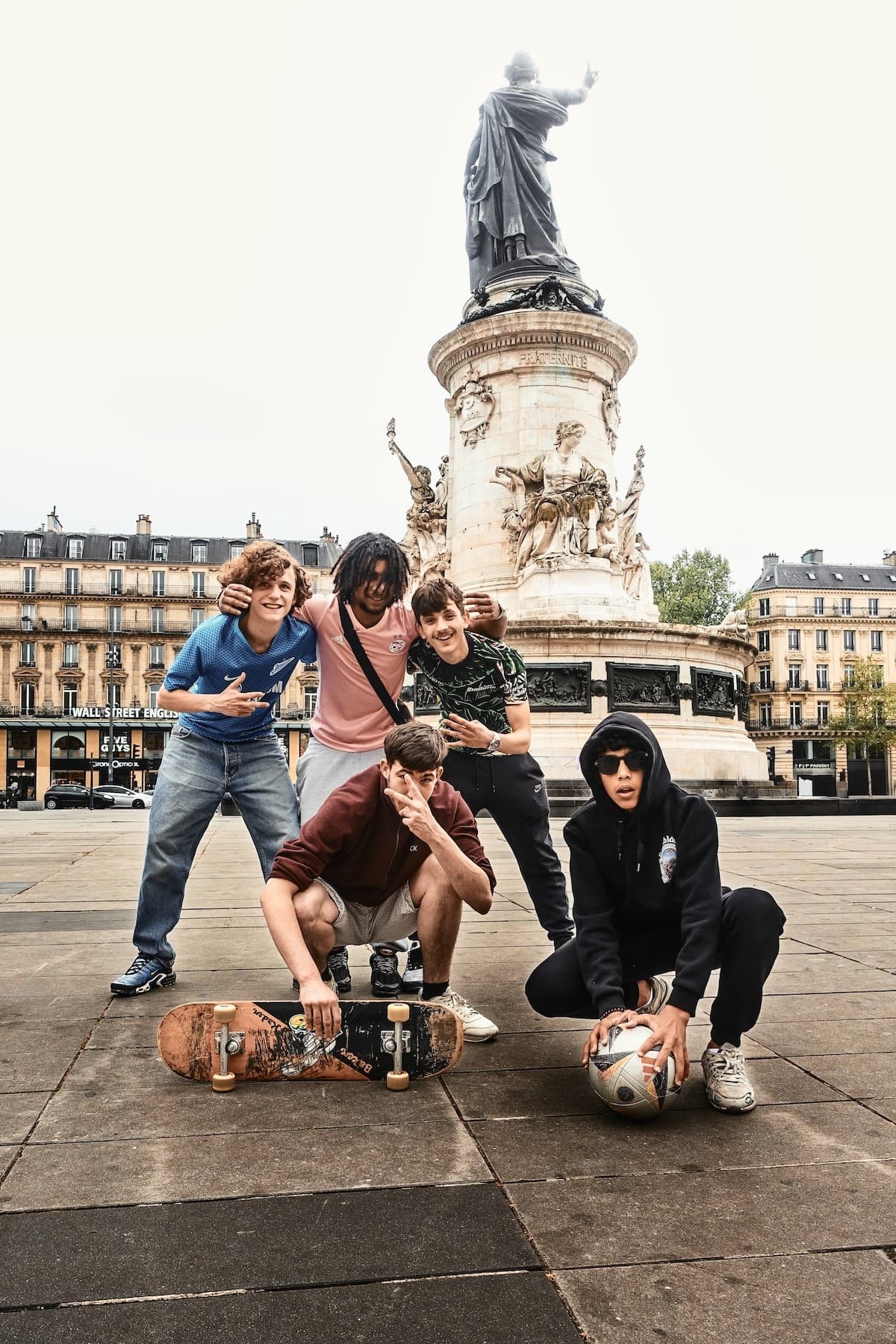 MADE IN PARIS Kuratiert von Norbert Jocks