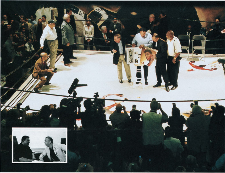Das Monumental-Werk: Muhammad Ali "GOAT" im Boxring © Foto: Neil Leifer