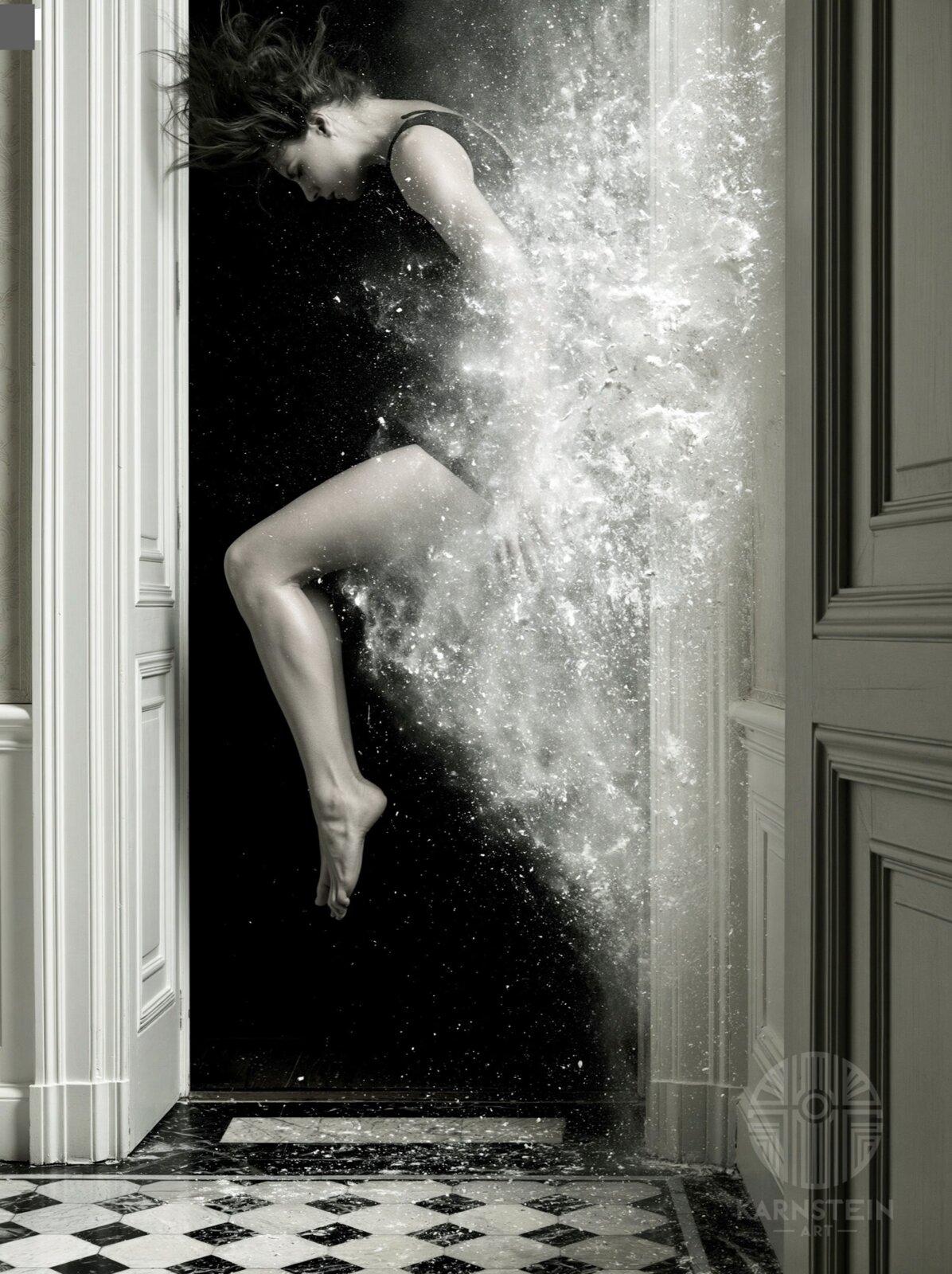 Vernissage Hoppers zu Besuch bei Galerie Mond Fine Arts: Kiki Karnstein, „Escape Velocity