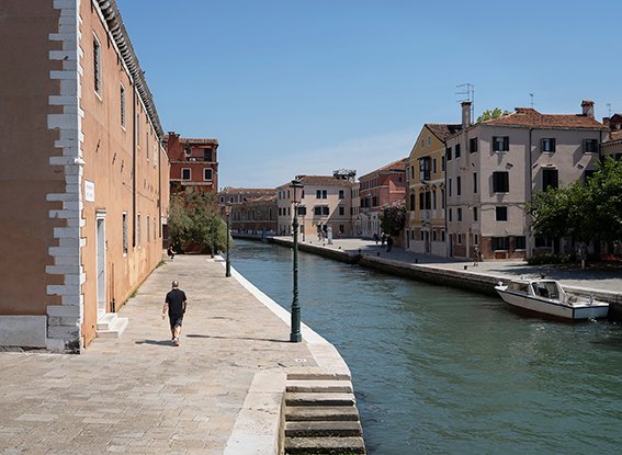 Vernissage Hoppers zu Besuch bei Galerie Dittmar: Mona Breede, Ein anderes Venedig